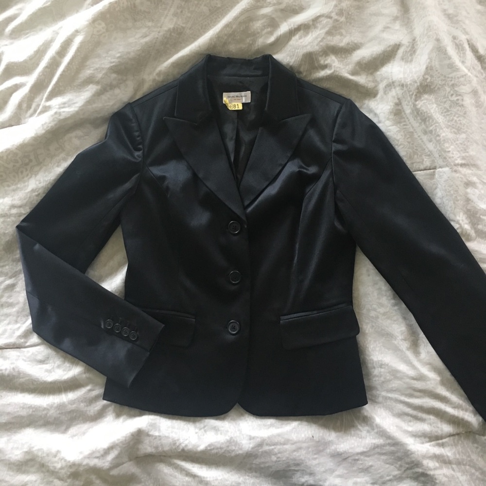 ✨ Satin Blazer by Isaac Mizrahi ✨